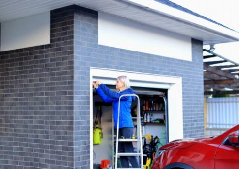 Miért elengedhetetlen a megfelelő garázskapu-nyitó telepítése a ház biztonsága szempontjából?
